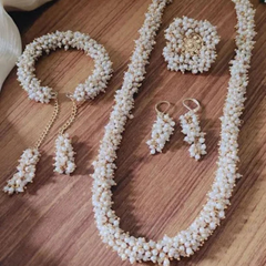Bridal jewelry set