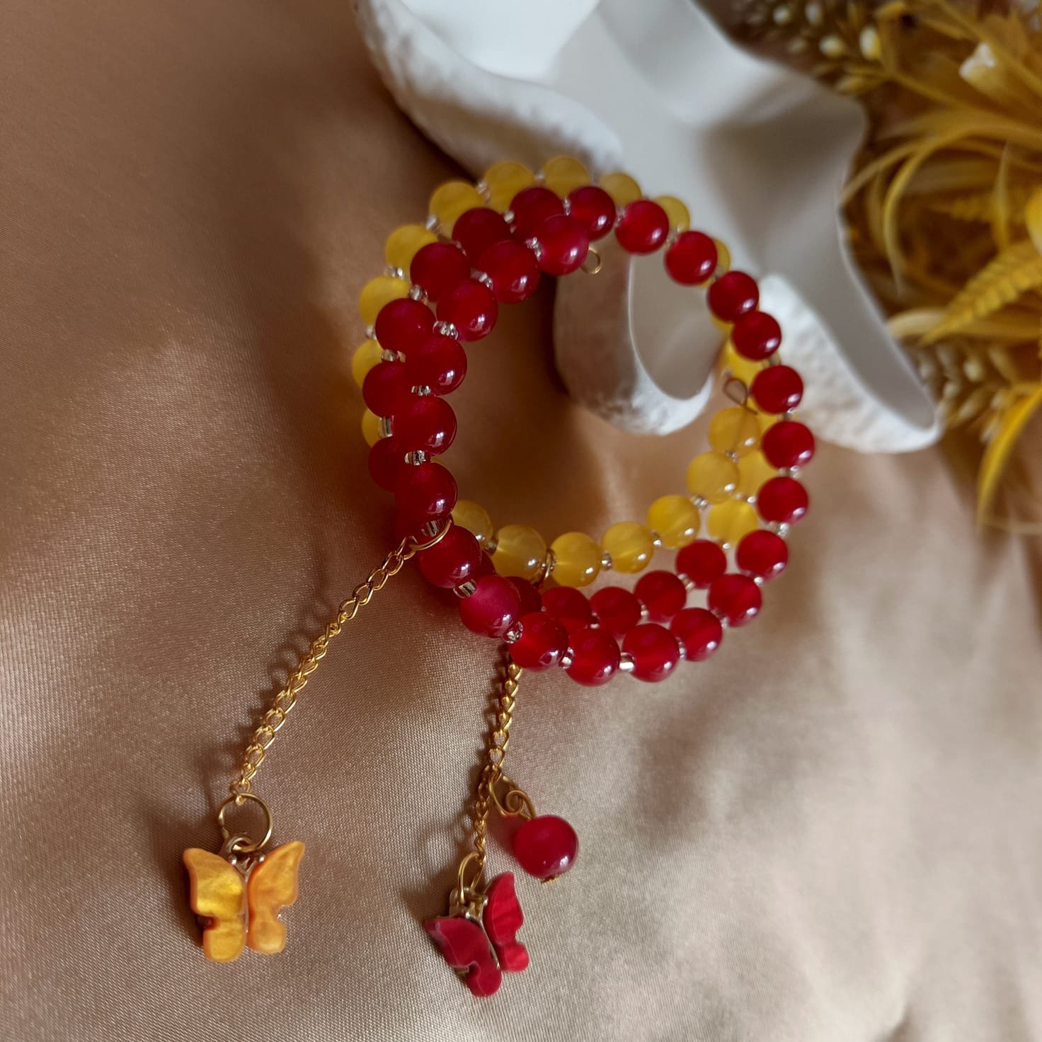 Double layer breclets