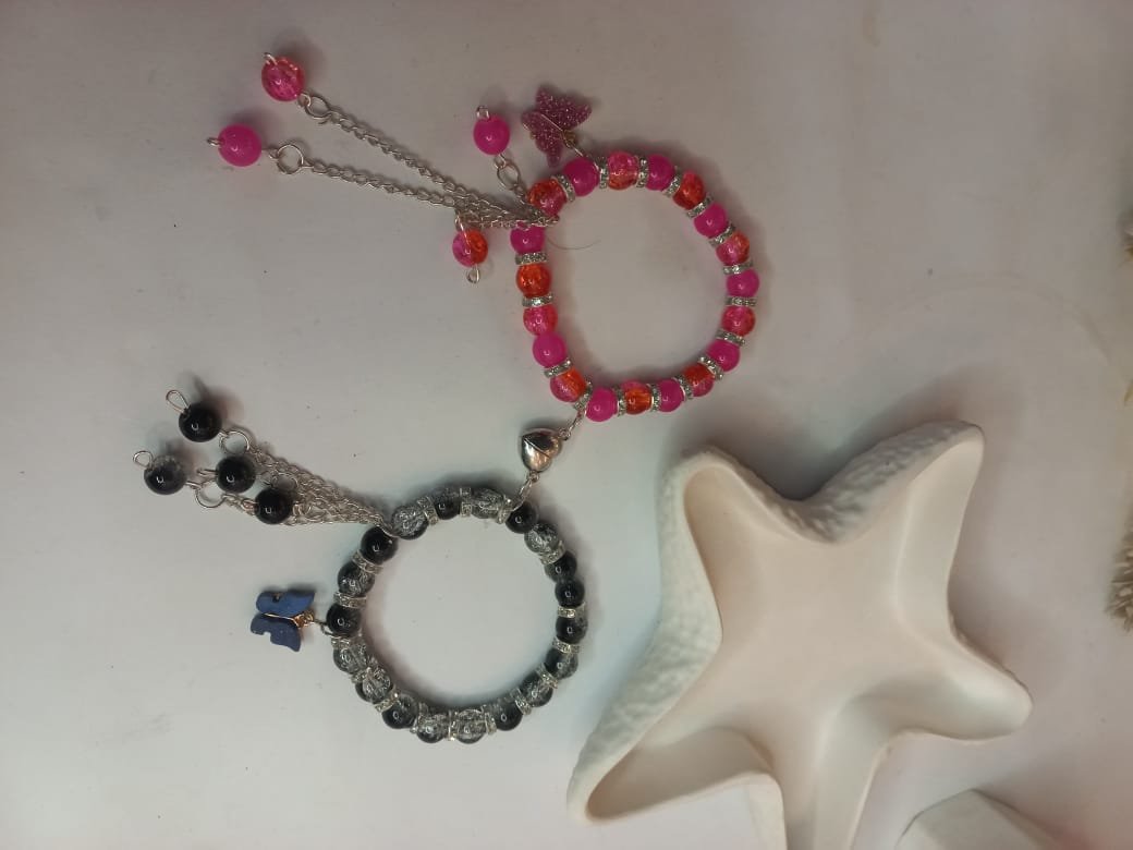 Cracks friendship breclets